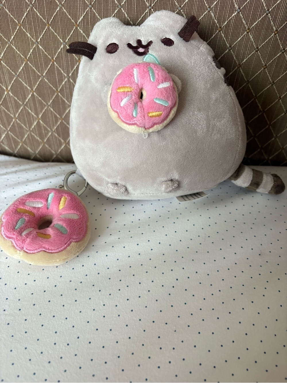 pusheen drooling donut plush
